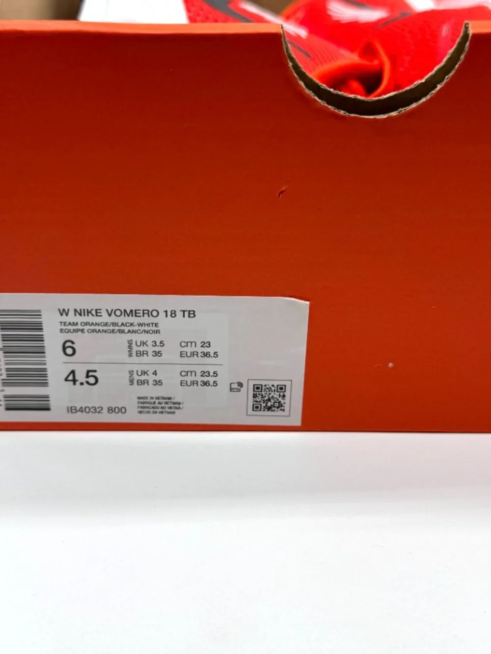Nike Womens Vomero 18 TB Team Orange Shoes Sz 6 New IB4032-800 Activewear
